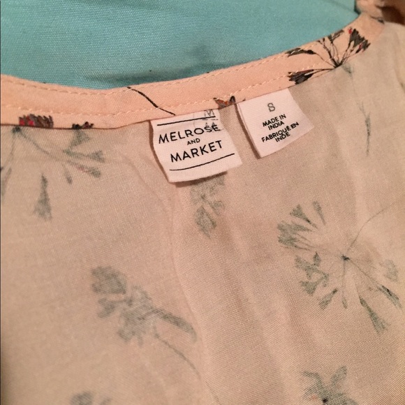 Melrose and Market pink floral blouse - Picture 3 of 4